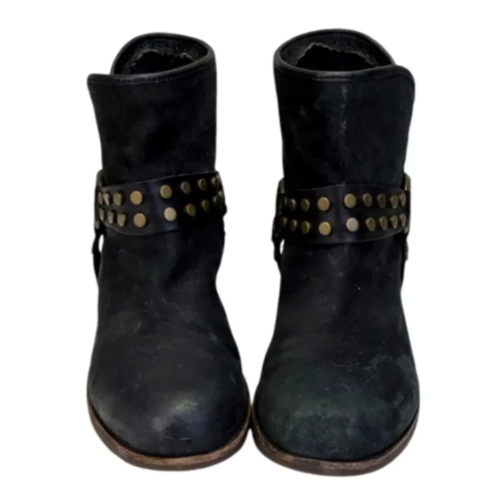 UGG Darling Suede Harness Boots GUC $189 Size 6.5  S3770